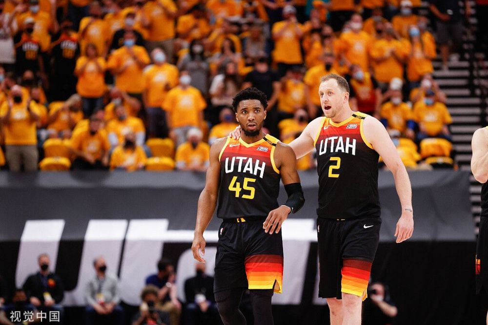  米切尔狂飙八记三分创纪录，骑士加时力克篮网止连败